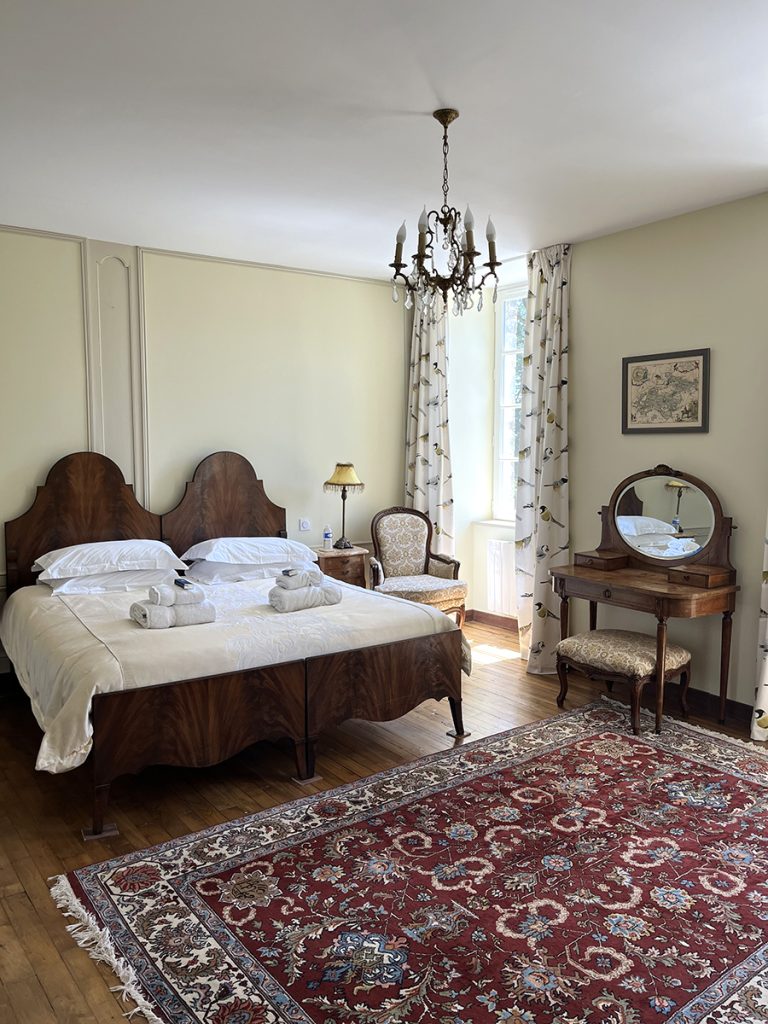 La chambre Brocéliande du Château Ville Voisin